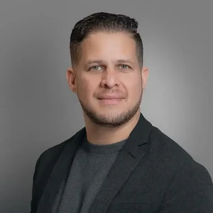 Luis Rivas, founder and lead photographer at District Pixel